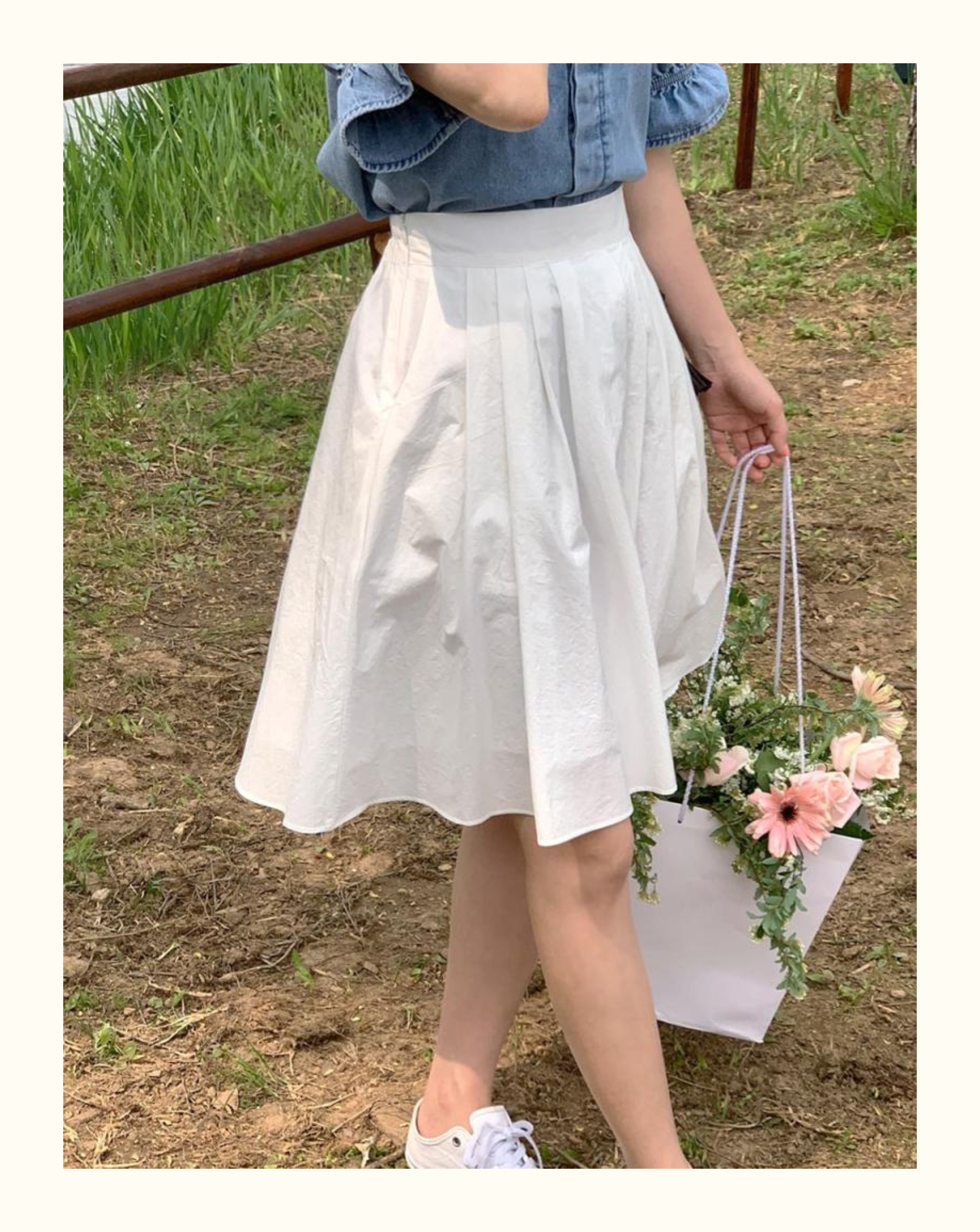 Plus-Size White High-Waisted A-Line Half Skirt for Pear-Shaped Women, Summer Mid-Length Style for Curvy Figures and Thick Thighs