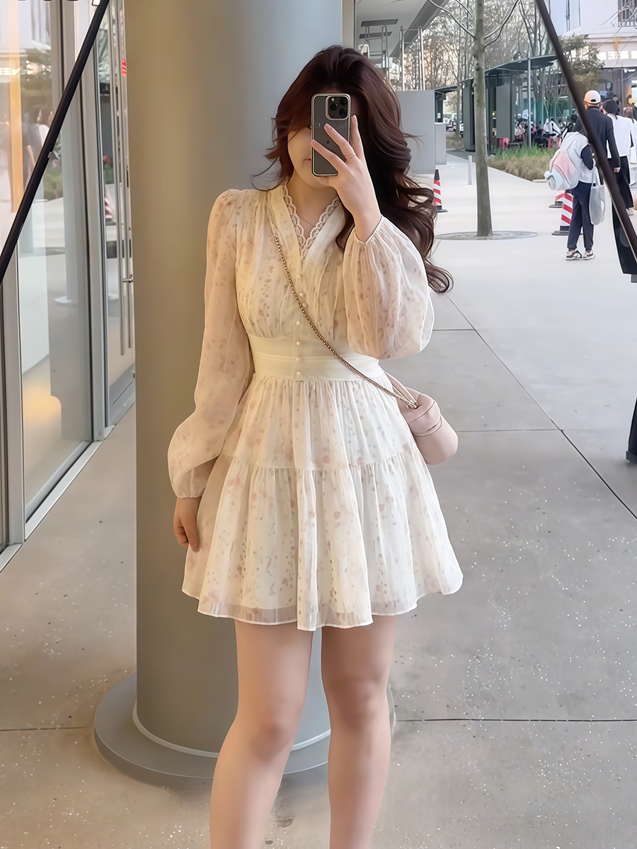 Plus-Size Women's French Vintage Lace Floral Dress - Spring Style, Waist-Cinching & Flattering for Curvy Women, Boho Chic