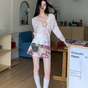 Purple Floral Patchwork V-Neck Knitted Short-Sleeve T-Shirt - Elastic Loose Fit Summer Top for Y2K and 90s Style