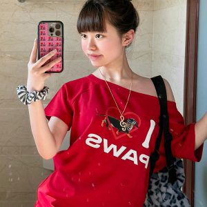Red Off-Shoulder Short Sleeve Women's Summer T-Shirt with Sausage Dog Print - Casual Loose Fit Sexy American Style Top