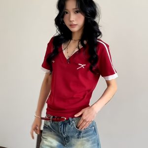 Red Spicy Girl V-Neck Short Sleeve T-Shirt for Women, Summer Lace Splicing, Slim Fit Cropped Top, Sporty Trendy Style