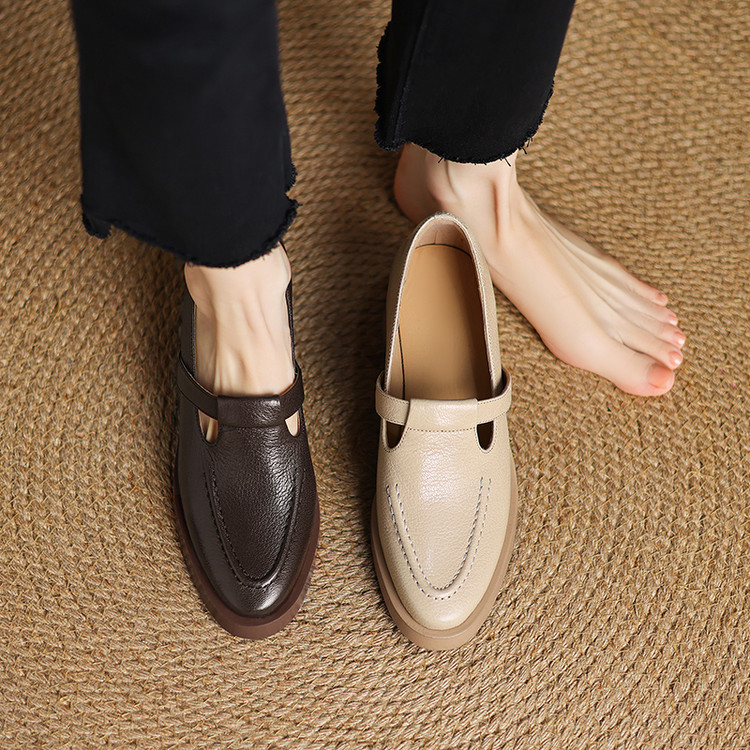 Retro British Style Thick-Soled Mary Jane Loafers for Women - Versatile Casual Leather Shoes with Italian Flair
