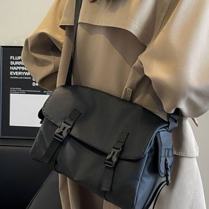 Retro Casual Crossbody Bag for Women - Lightweight Messenger Bag, Versatile Commuting Shoulder Bag, Spring 2025 Fashion