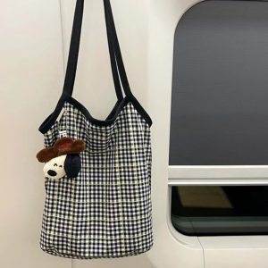 Retro Checkered Large Capacity Water Bucket Bag - Black and White Plaid Commuter Tote, Hand-Held Canvas Shopping Bag