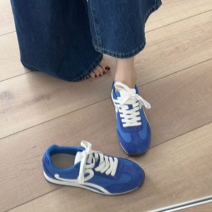 Retro Cowhide Color-Blocking Lace-Up Casual Sports Shoes for Women - Versatile Flat White Sneakers in Trendy Style