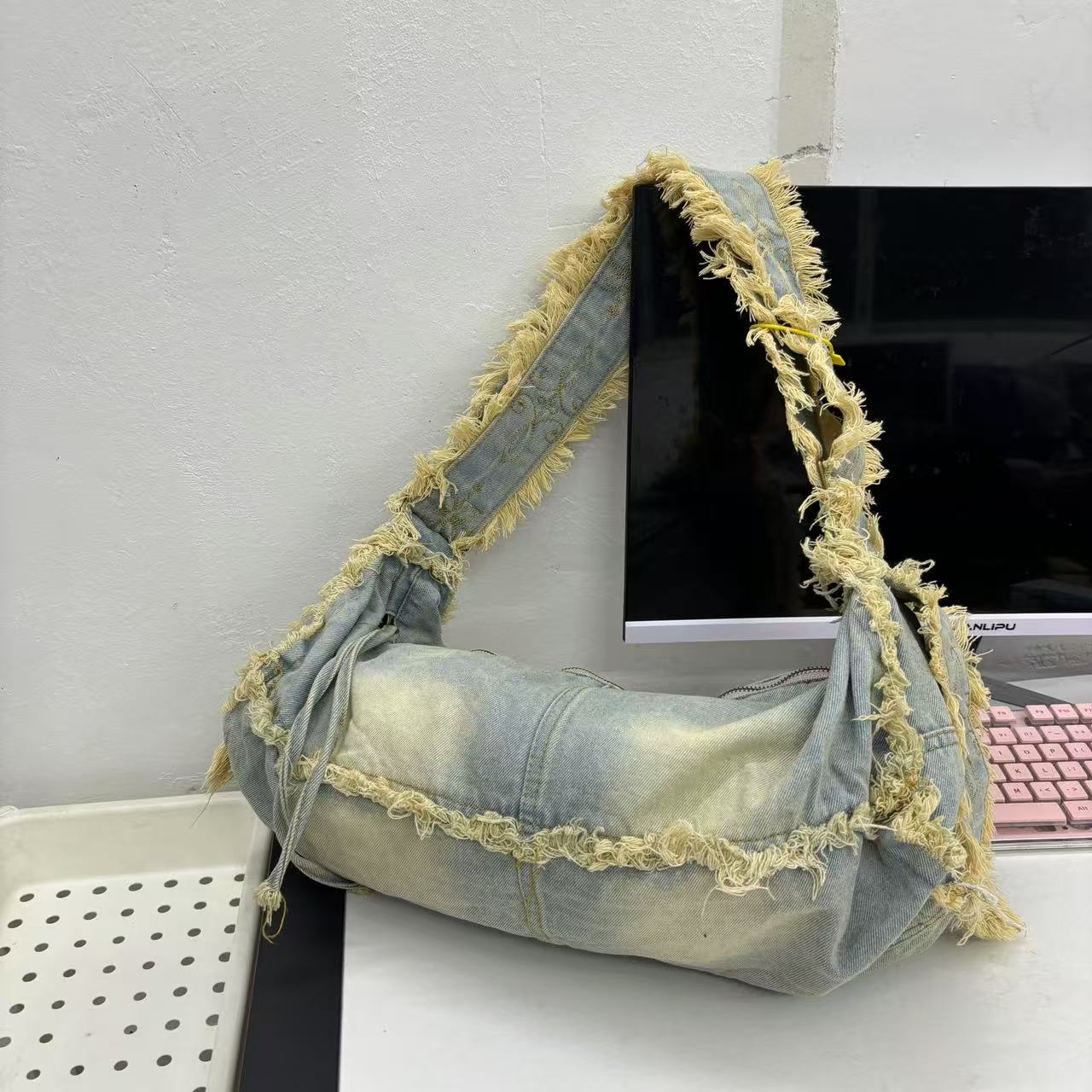 Retro Denim Shoulder Bag - Lazy Style Round Tube, Washed Frayed Tassel, Large Capacity Crossbody Canvas Bag for Commuting