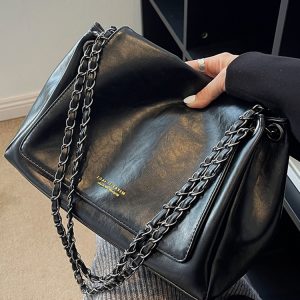 Retro French Style Large Capacity Underarm Bag with Chain, Commuter Crossbody Bag for Women, Fashionable and Chic
