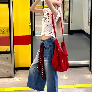 Retro Short-Sleeve T-Shirt for Women, Summer All-Over Print Heart & Dog Paw, White Slim Fit Top for Sweet & Spicy Style