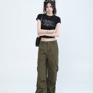 Retro Spicy Girl Slim-Fit Short Sleeve T-Shirt for Women - American Style Graphic Tee, Casual 90s Inspired Fashion Top