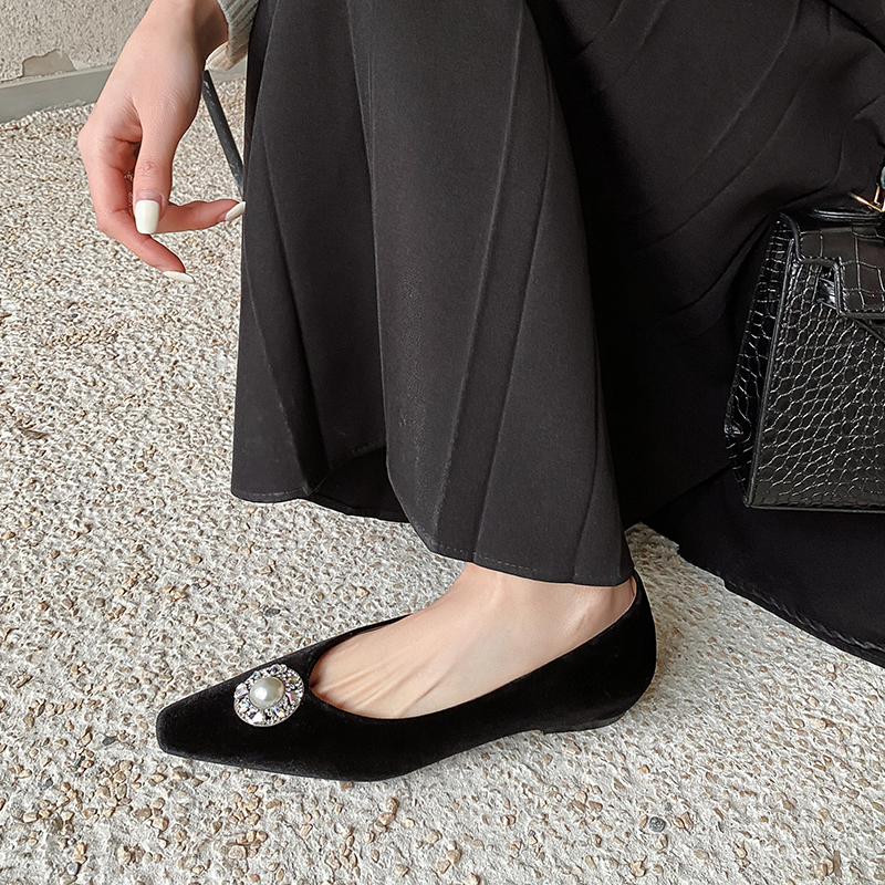 Retro Square Toe Genuine Leather Commuting Shoes for Women - Versatile Slimming Height-Increasing Design - Deer and Nara OL Style