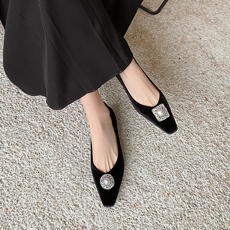 Retro Square Toe Genuine Leather Commuting Shoes for Women - Versatile Slimming Height-Increasing Design - Deer and Nara OL Style