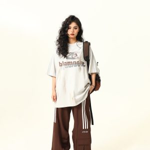Retro Street Graffiti Letter Short-Sleeve T-Shirt for Men and Women, Loose Fit High Street Trendy Top, 90s Inspired Fashion