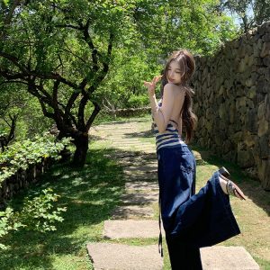Striped Backless Halter Summer Vest Top in Ice Silk - Slim Fit Sea Salt Cool Breeze Style for Trendy Summer Looks