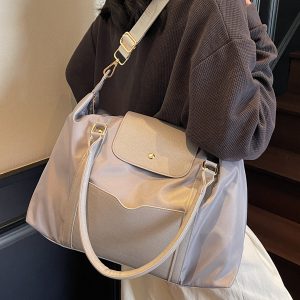 Stylish Large Capacity Women's Fitness Tote Bag - Lightweight Shoulder Bag for Travel, Business, and Short Trips