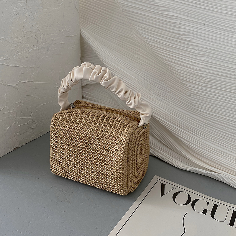 Summer Woven Straw Tote Bag for Women, French Style Color-Blocking Crossbody Bag, 2024 Niche Versatile Chain Design