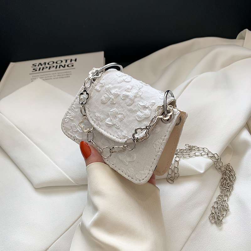 Trendy Mini Crossbody Handbag for Women - Versatile Chain Clutch Bag for Summer 2025 Fashion