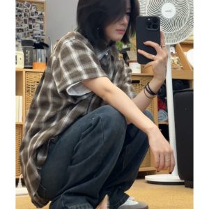 Unisex Relaxed Fit Plaid Short Sleeve Shirt - Casual Long Sleeve Half Sleeve Top for Effortless Style