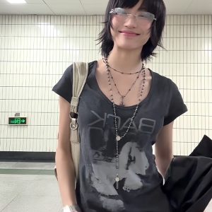 Vintage American-Style Oversized Collar T-Shirt for Women, Gray Portrait Print, Short Sleeves, Trendy High Street Loose Fit