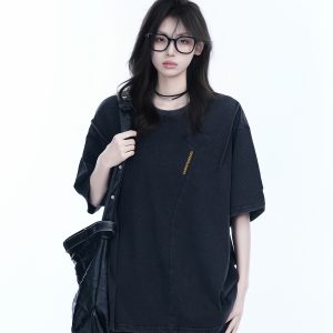 Washed Black Loose-Fit Short Sleeve T-Shirt for Women with Embroidered Half Sleeves – American Street Style, Casual 90s Aesthetic