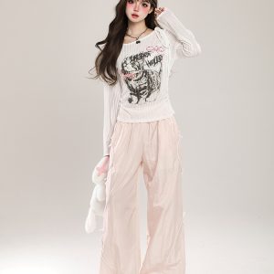 Women's Cat Long Sleeve T-Shirt Sun Protection Cover-Up, Sheer Spring Outfit with Relaxed Fit, Sweet and Spicy Style
