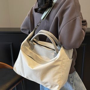 Women's Large Capacity Travel Bag - Lightweight Crossbody Sports Bag for Short Trips and Commuting