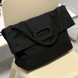 Women's Wide Strap Crossbody Bag - Versatile High-End Messenger Tote for Commuting - 2025 Fashion Trend